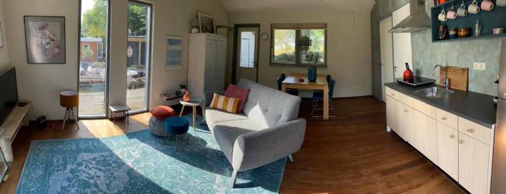 Bb De Woonboot Appartement Anna Paulowna Buitenkant foto
