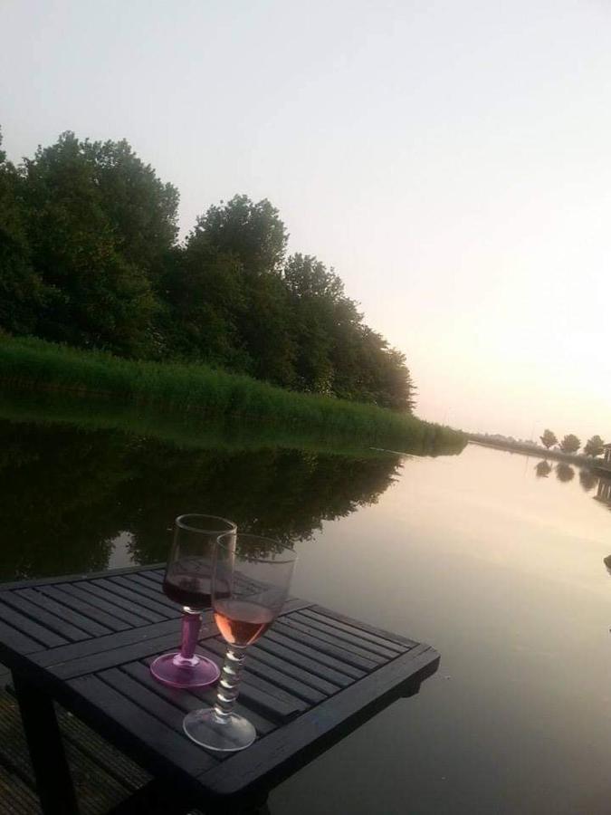 Bb De Woonboot Appartement Anna Paulowna Buitenkant foto