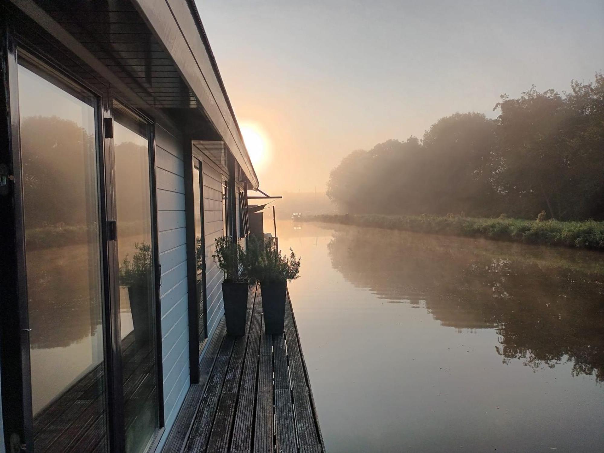 Bb De Woonboot Appartement Anna Paulowna Buitenkant foto